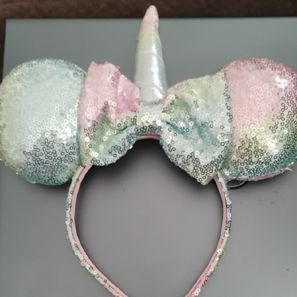 Sequined Unicorn Minnie Mouse Ears